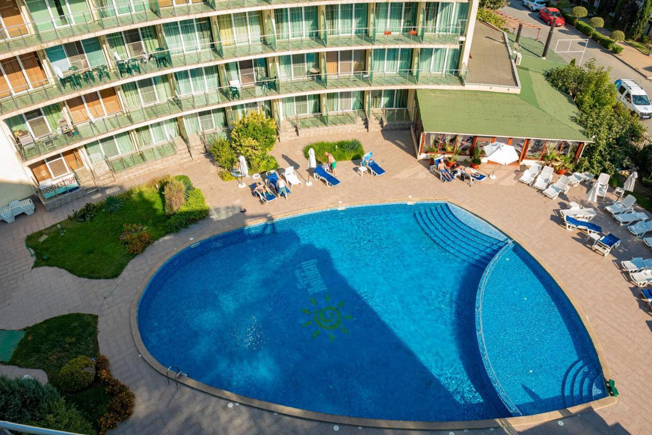 Julia Family - Menada Apartments Napospart Kültér fotó
