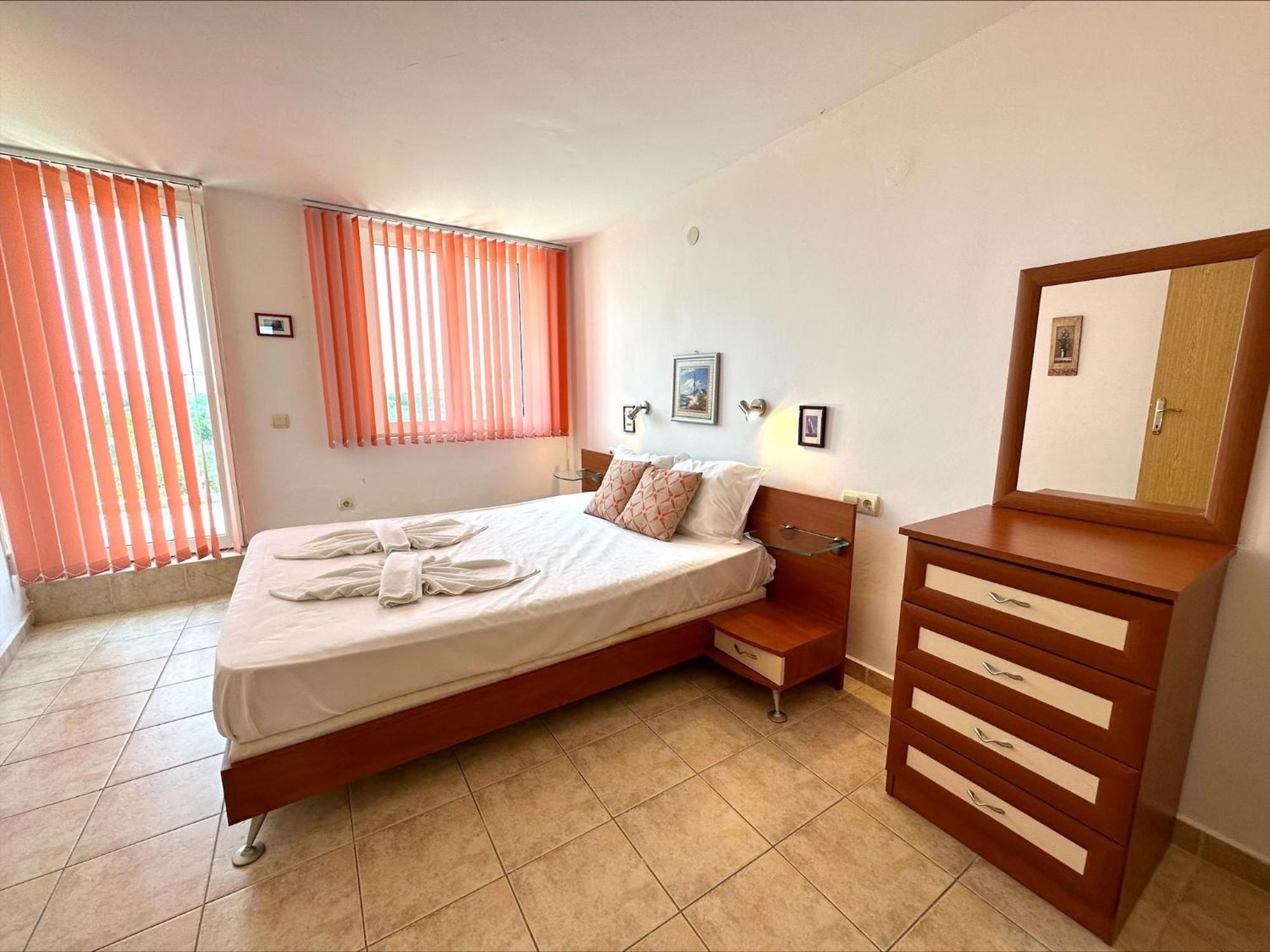 Julia Family - Menada Apartments Napospart Kültér fotó