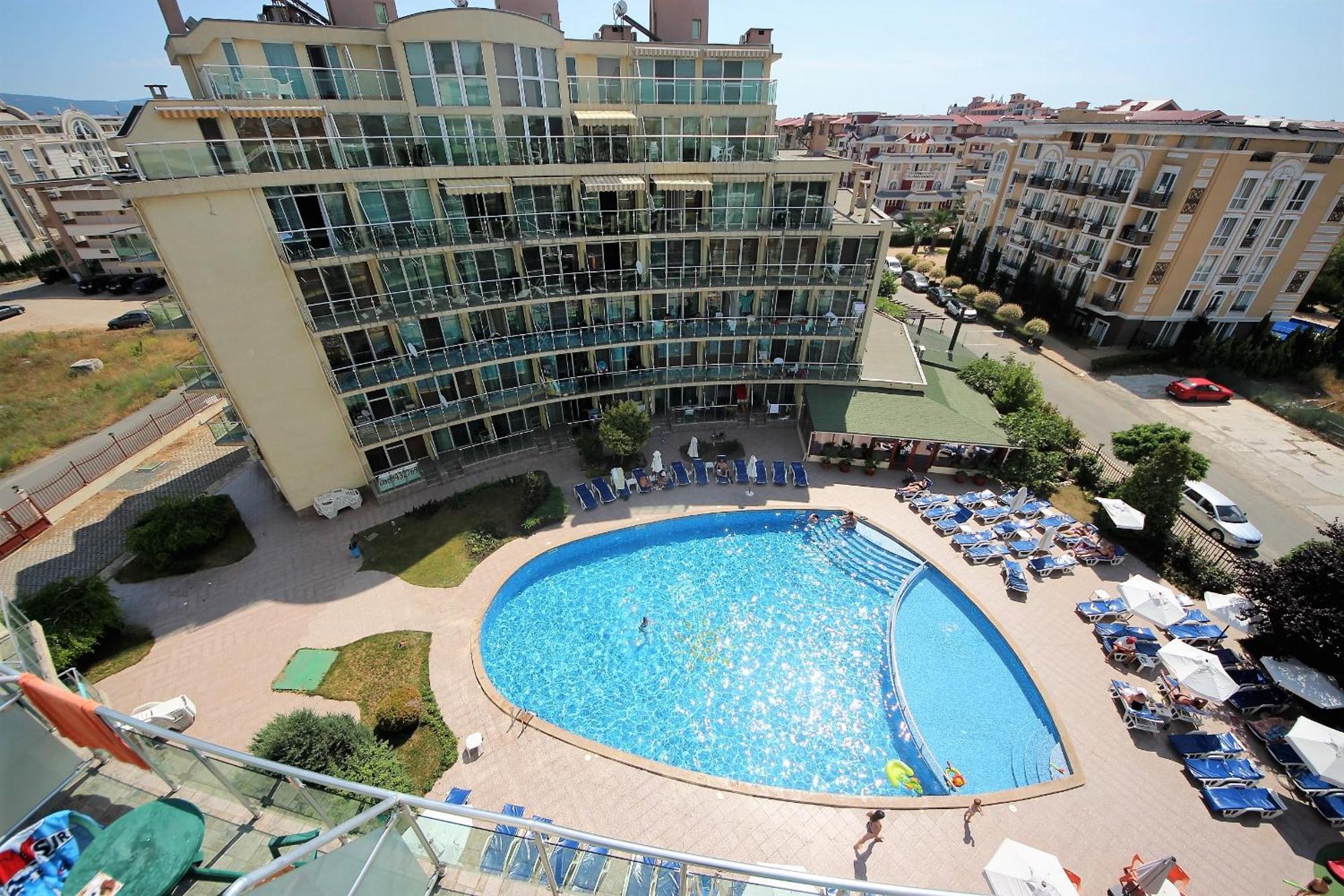 Julia Family - Menada Apartments Napospart Kültér fotó